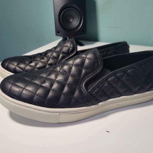 Brand New Steve madden Size 10M Ecentrcq shoes